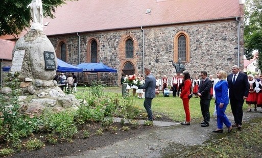 Zdjęcie do Dziękczynienie za plony i rocznica zawierzenia Gminy Trzcińsko-Zdr&oacute;j