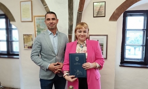 Zdjęcie do Gratulacje z okazji awansu zawodowego na stopień nauczyciela mianowanego
