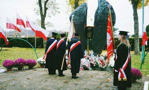 Zdjęcie do Obchody 106. rocznicy Odzyskania Niepodległości w Trzcińsku-Zdroju